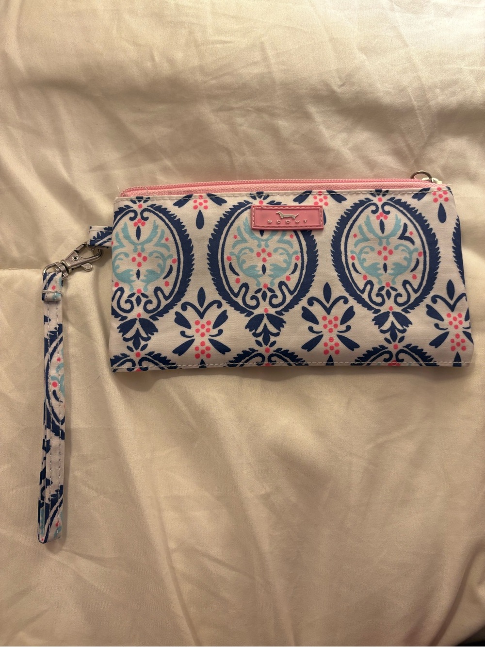 Scout Wristlet Clutch in White with Navy and Pink Medallion Print